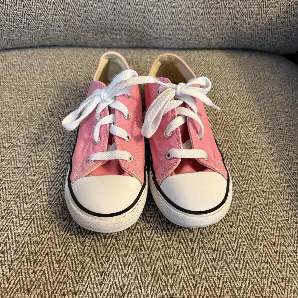 Converse All-Star Pink Low Tops Size 10c Toddler Girls Sneakers Shoes Lace Up